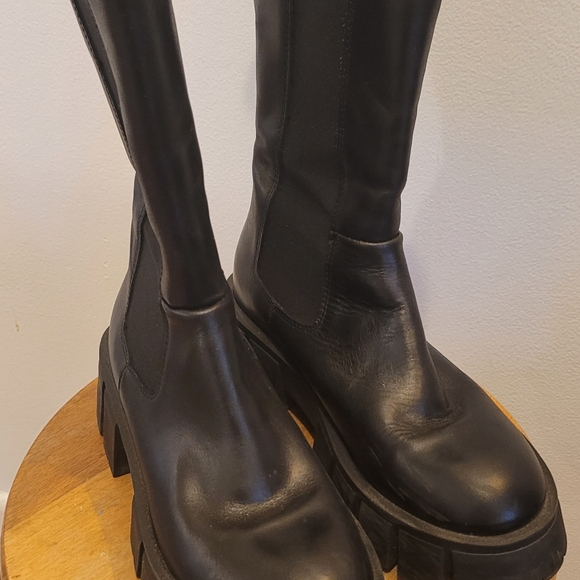 L'Intervalle women's black leather boots - Picture 2 of 11
